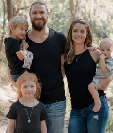 Terri Lee daughter Sara Lee with her husband Wesley Blake and children.